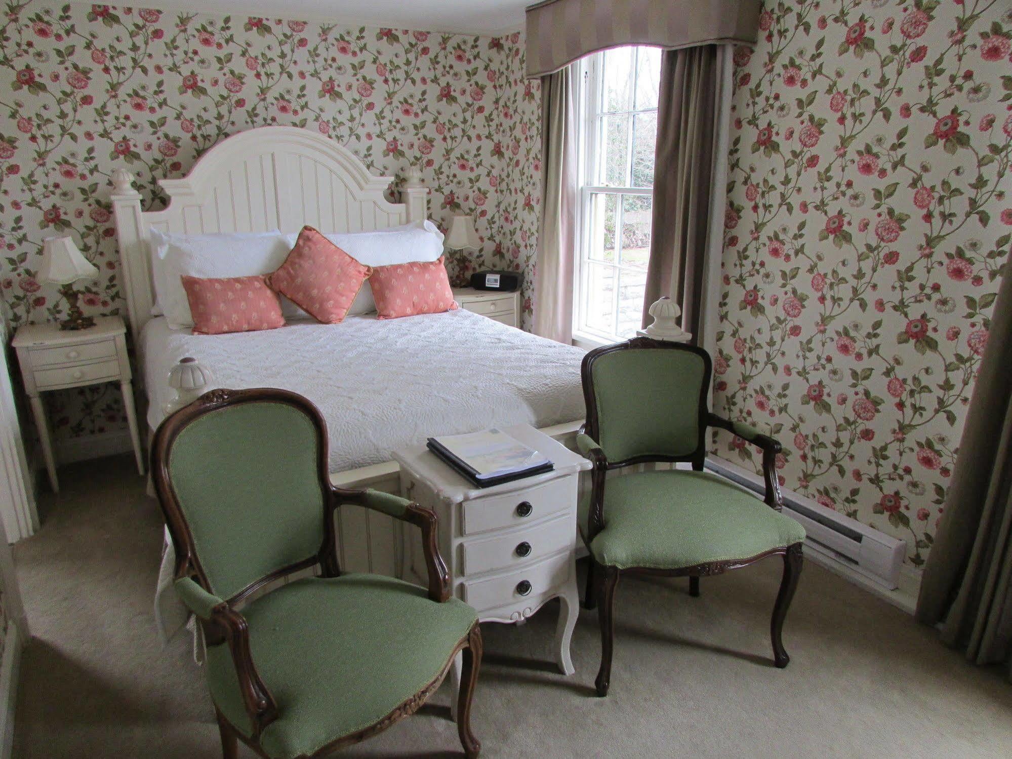 Serenity Inn Newport Luaran gambar