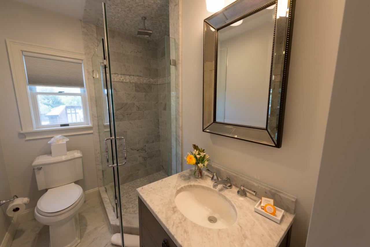 Serenity Inn Newport Luaran gambar